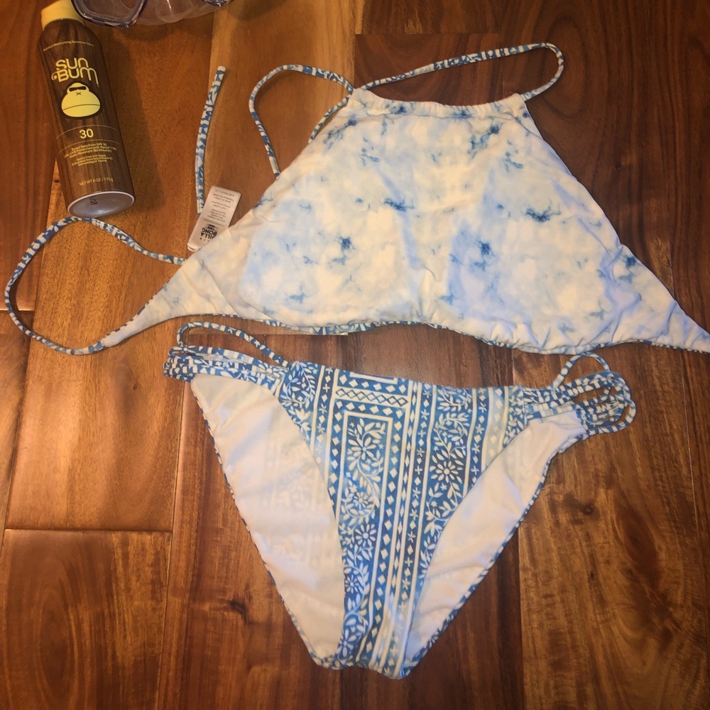 BILLABONG REVERSIBLE BIKINI SET